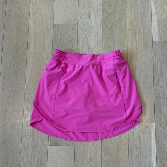 lululemon athletica Pink Skirt - Picture 1 of 4